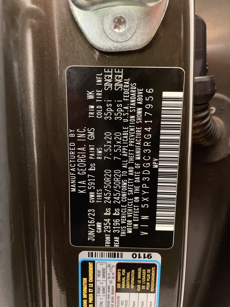 Used 2024 Green Kia EX X-Line image 33