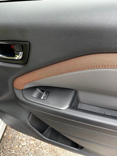 Used 2025 Crystal White Pearl Subaru Sport image 19