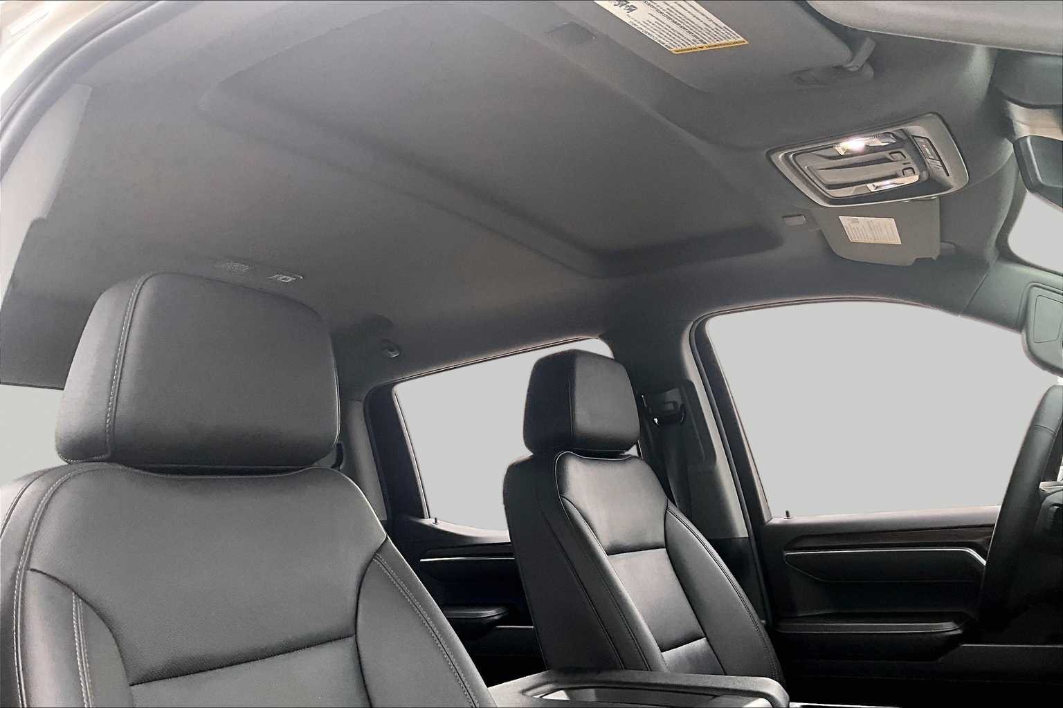 Used 2023 Sterling Metallic GMC AT4X image 14