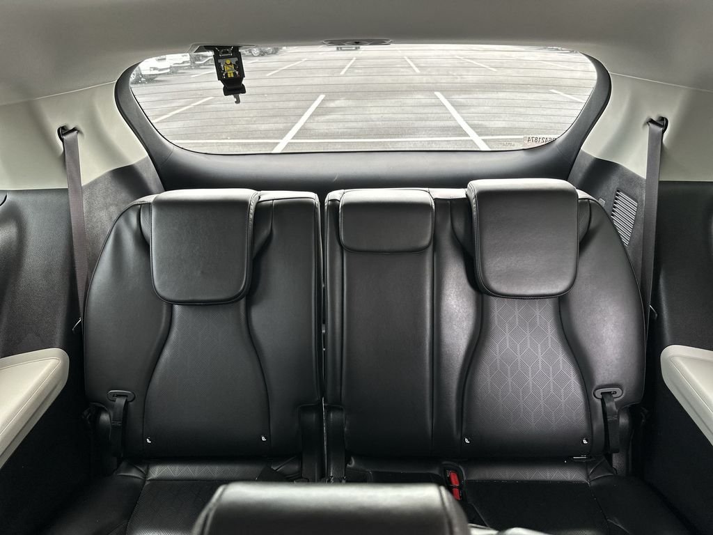 Certified Used 2024 Gray Kia EX image 29