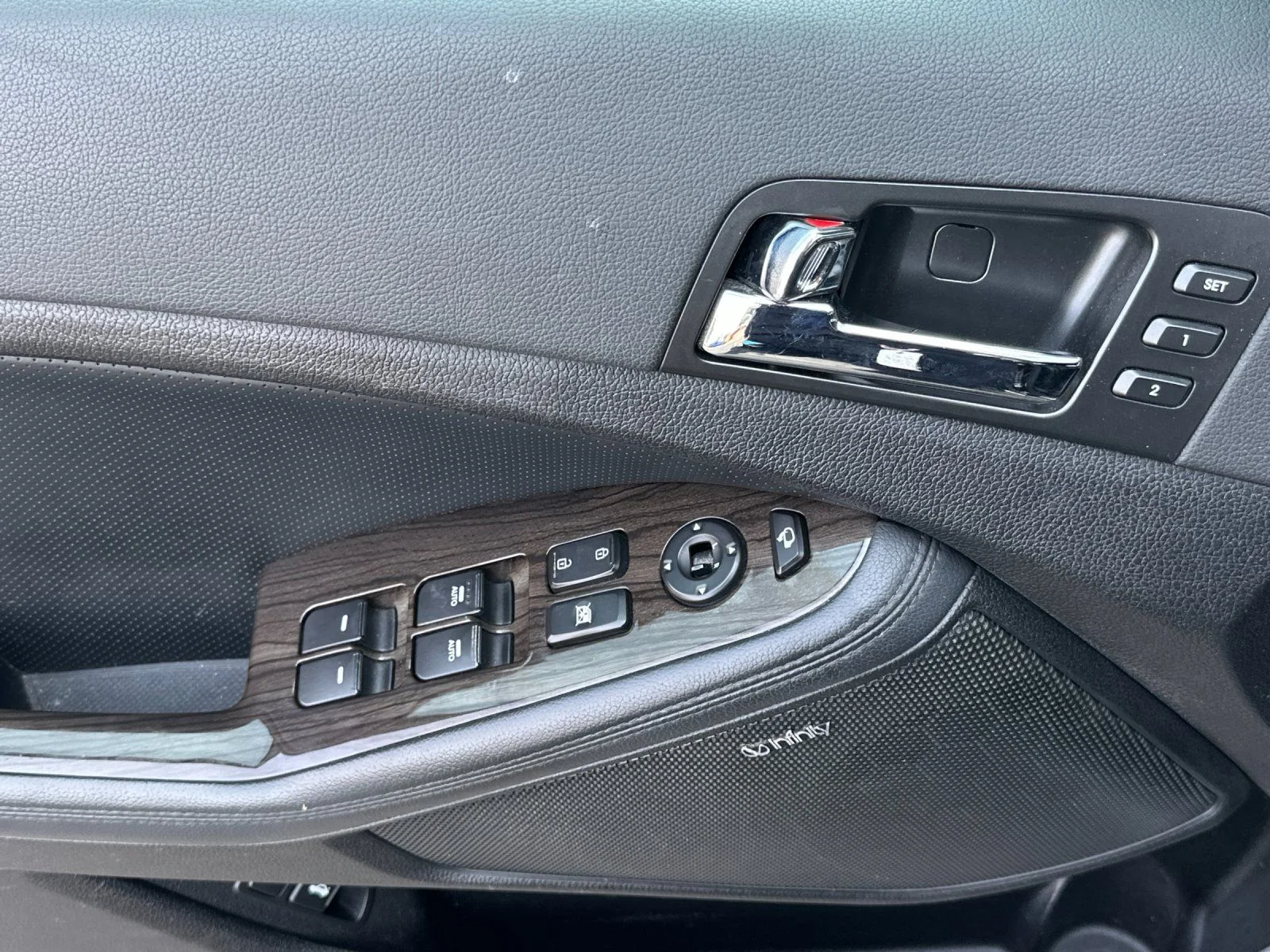 Used 2013 Ebony Black Kia SX image 10