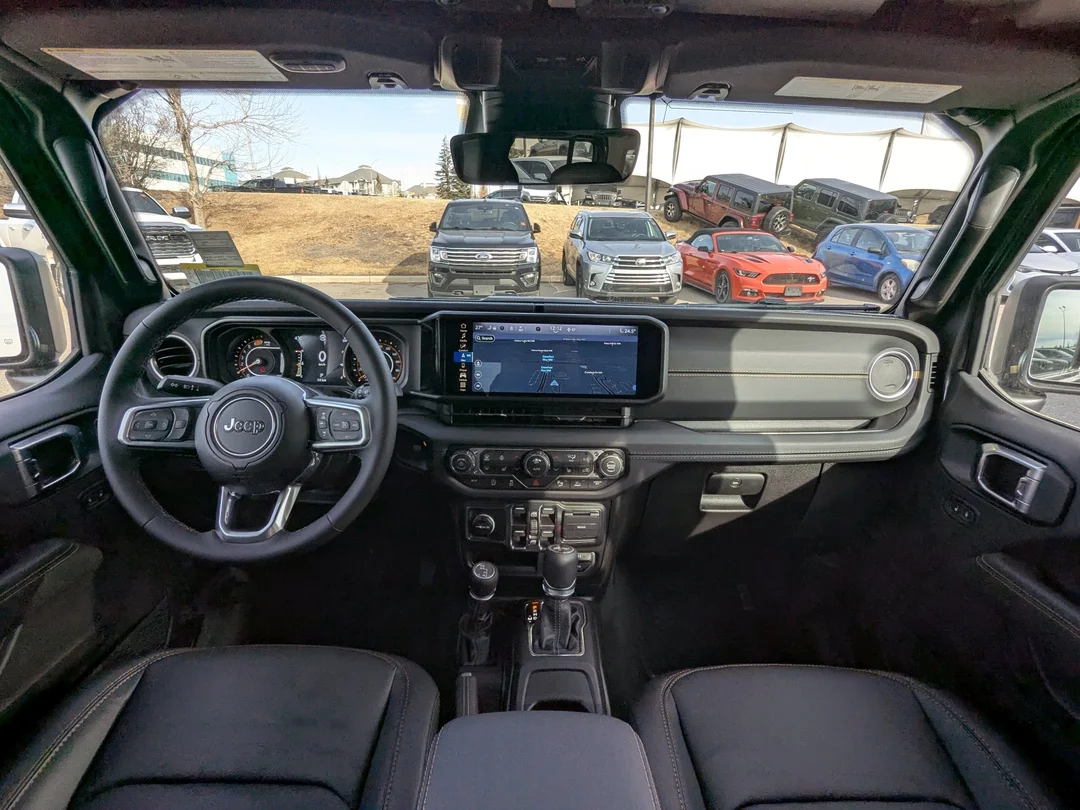 New 2026 Grey Jeep Sahara - - 4x4 - McKinley Leather - Body-Color Top - Alpine Audio - Technology Group & More! image 26