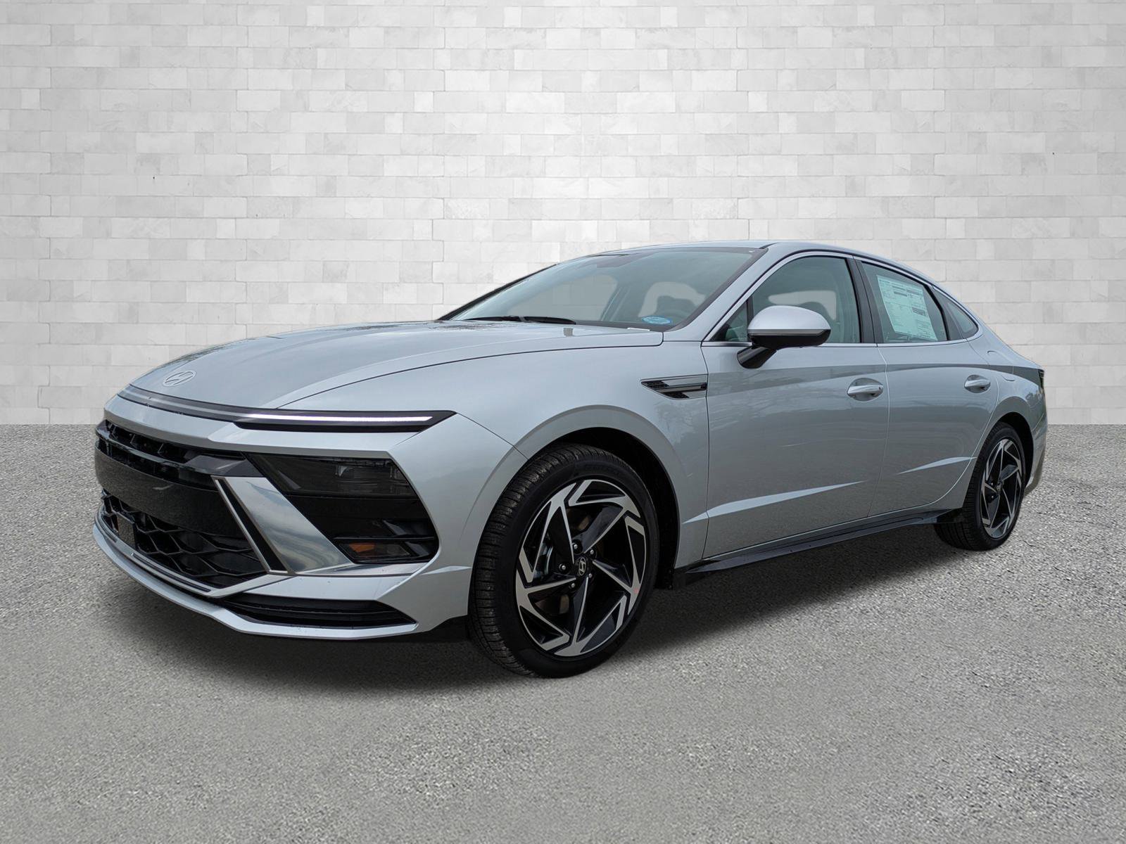 New 2026 Aero Silver Hyundai SEL Sport image 5