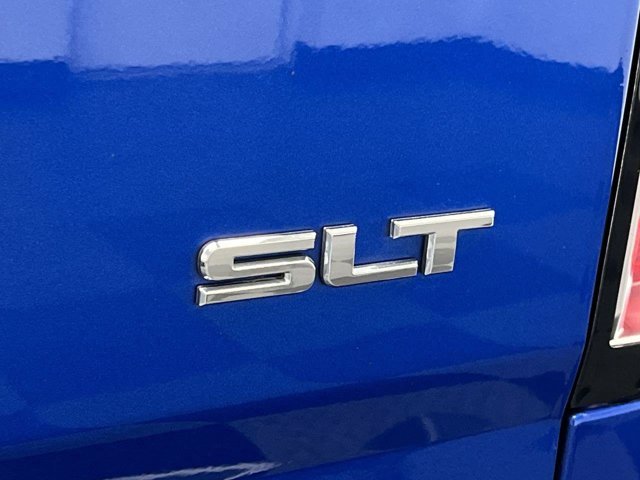 Used 2020 Marine Blue Metallic GMC 4WD SLT image 34