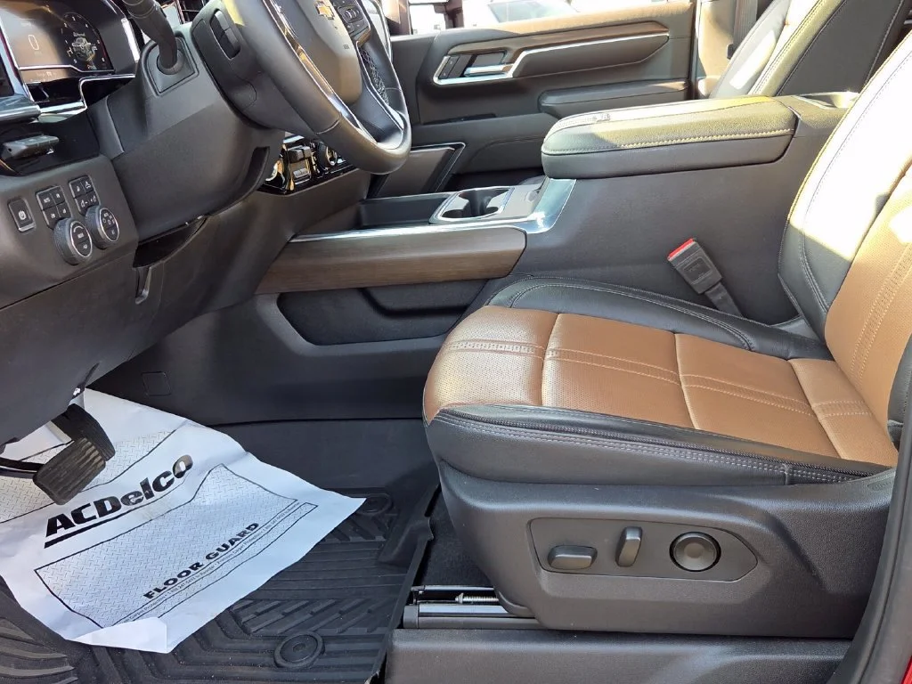 Used 2025 Radiant Red Tintcoat Chevrolet High Country image 7