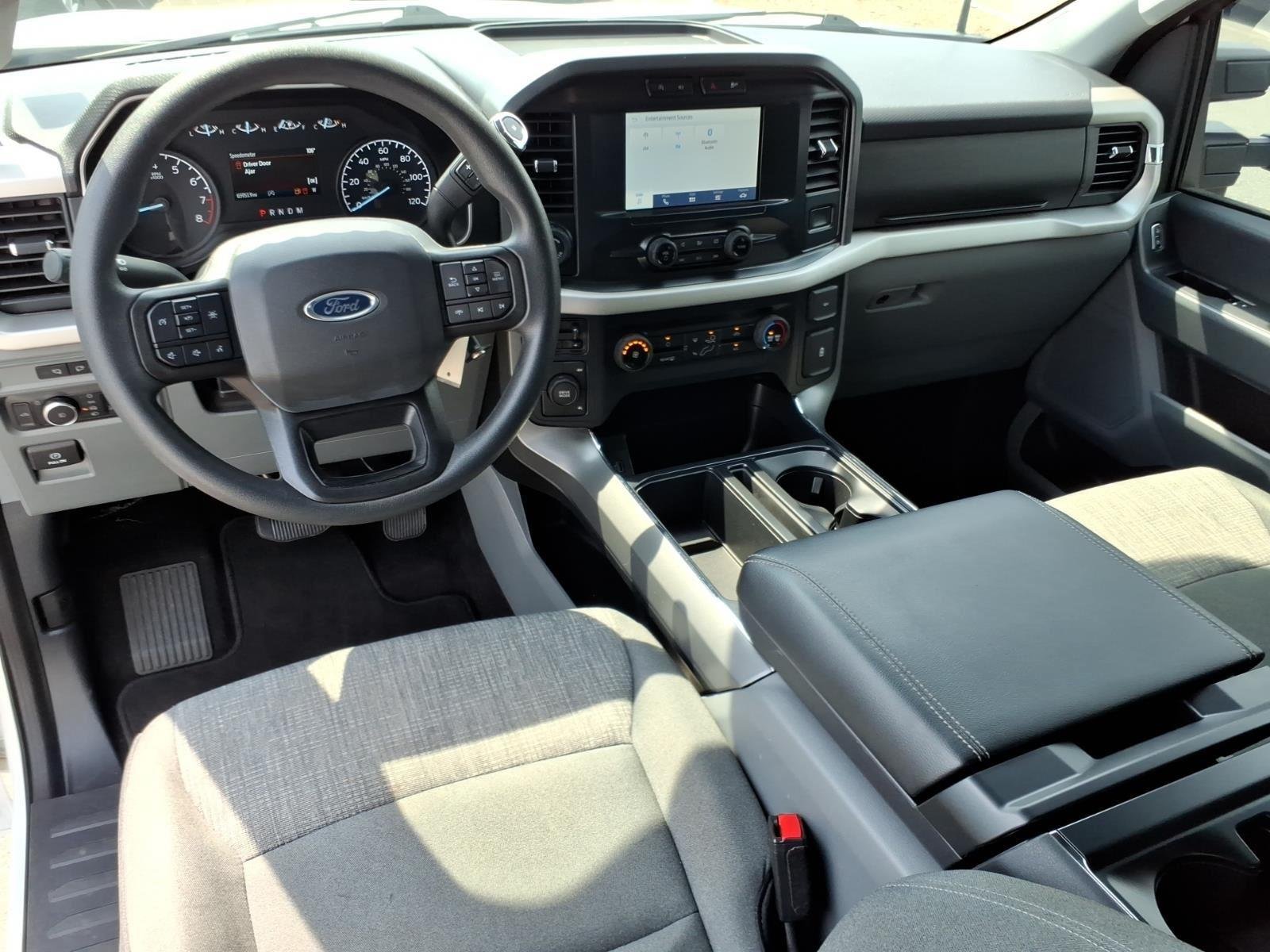 Used 2022 Oxford White Ford XLT image 19