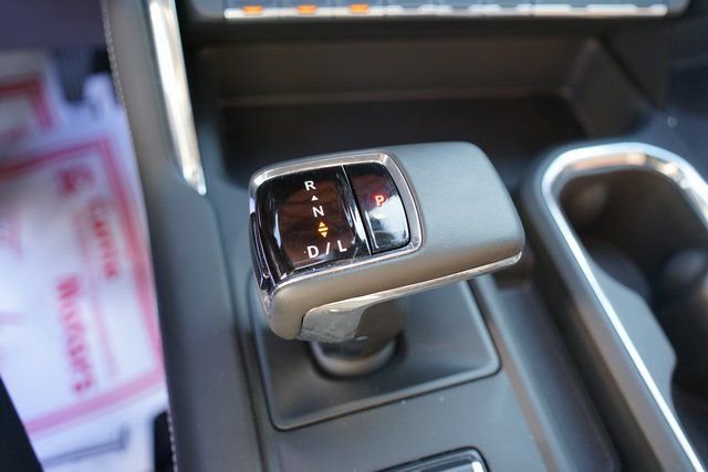 2025 GMC SIERRA - Image 17