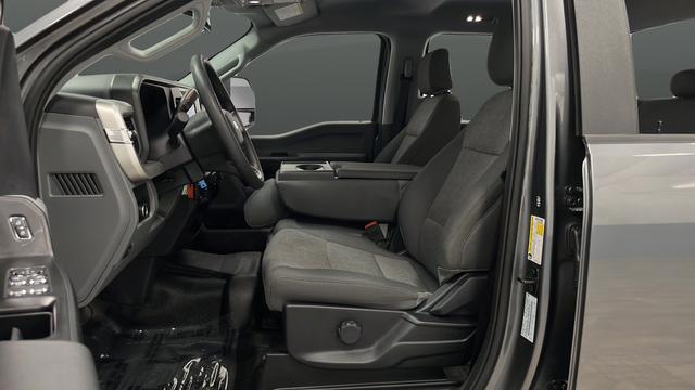 Used 2025 Carbonized Gray Metallic Ford XL image 9