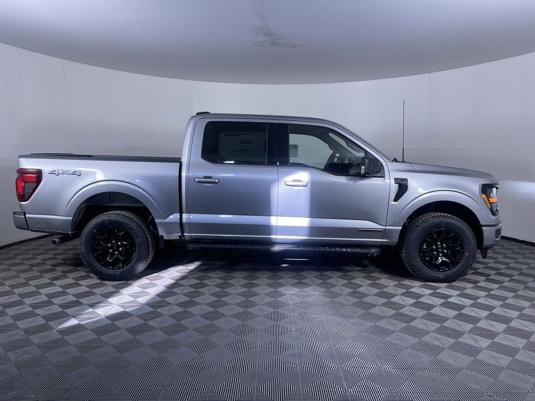 2025 Ford F-150 XLT - Photo 10