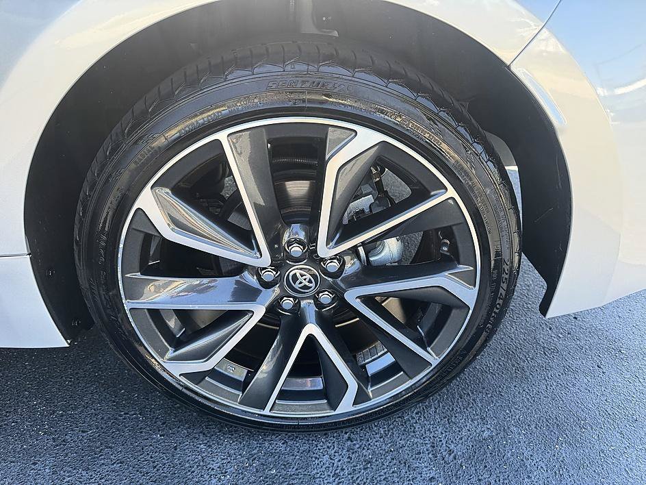 Used 2022 Classic Silver Metallic Toyota SE image 26