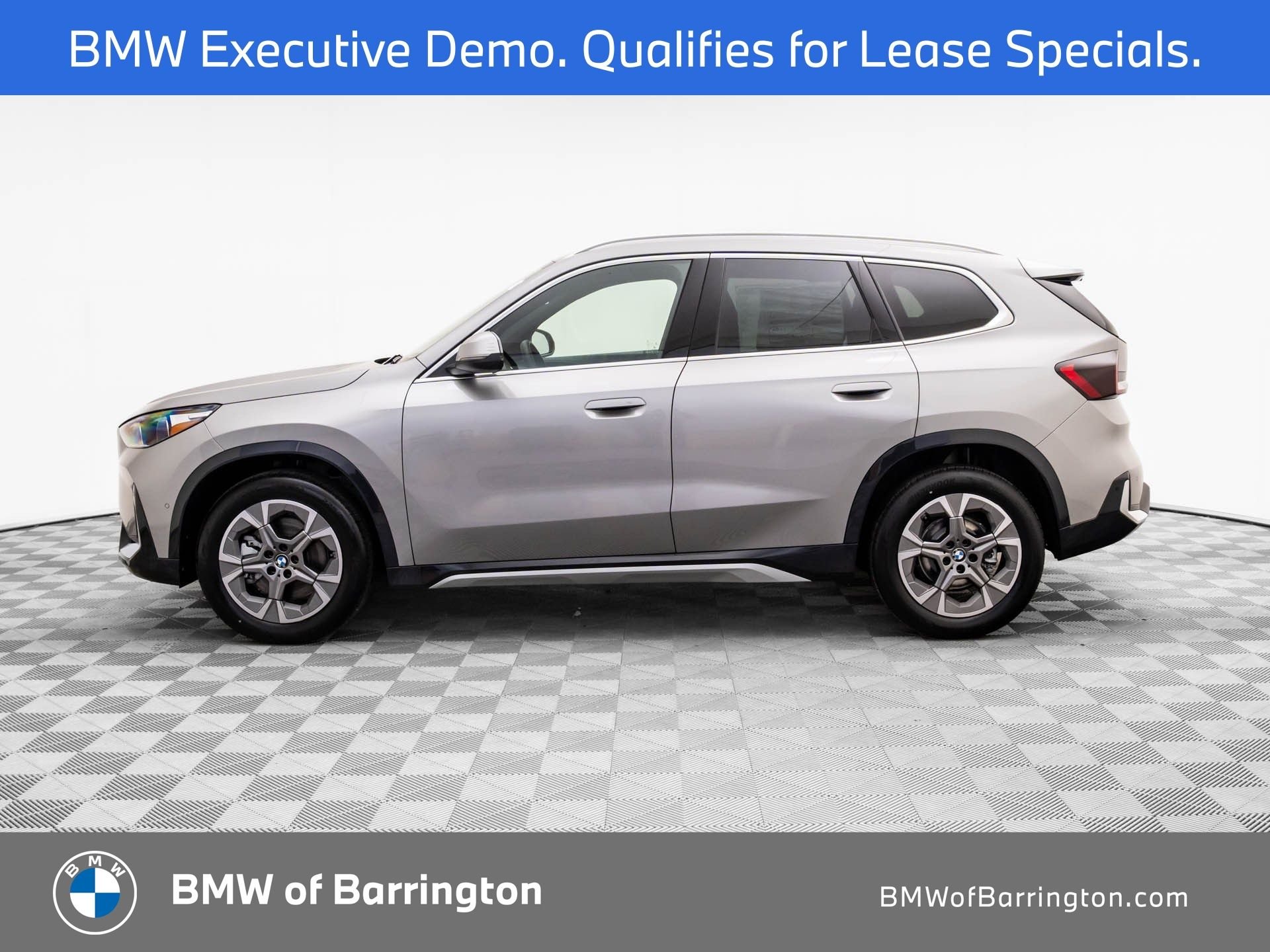 New 2026 Space Silver Metallic BMW xDrive28i image 2