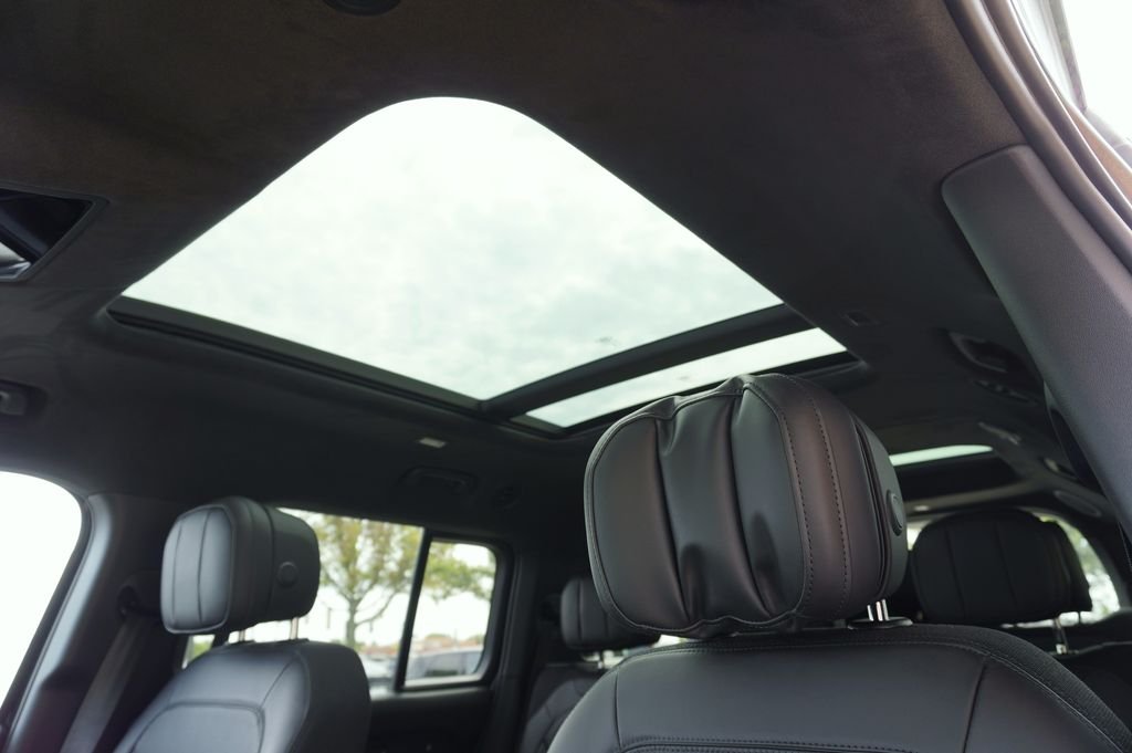 New 2026 Carpathian Grey Land Rover V8 image 15