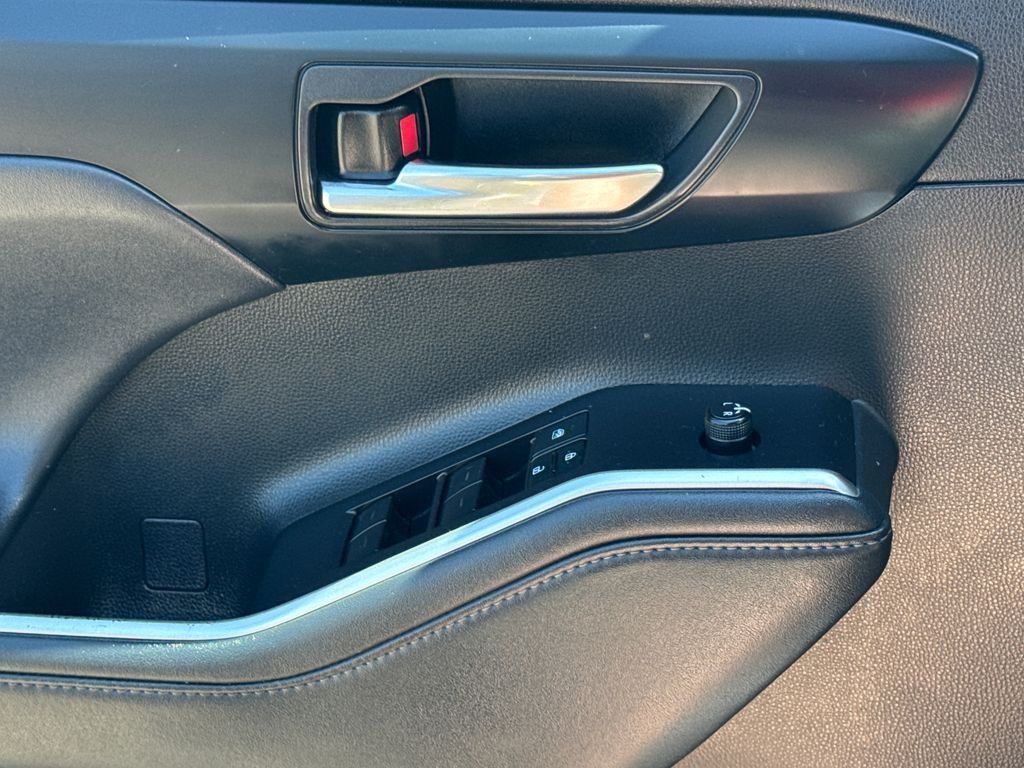 Used 2022 Gray Toyota XLE image 38