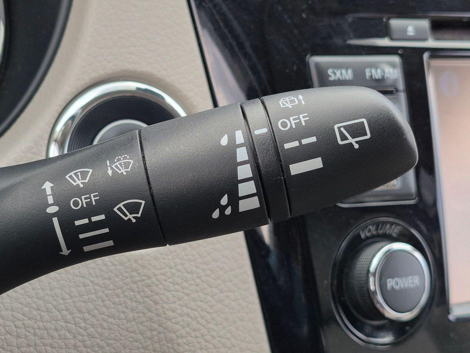 Used 2018 Pearl White Nissan SL image 24