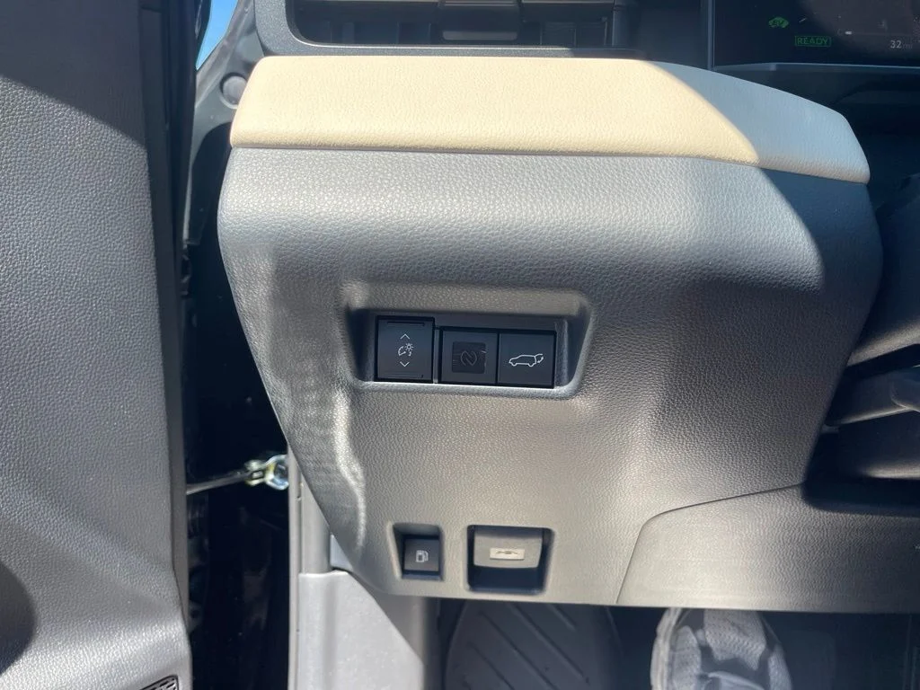 New 2026 Black Toyota XLE Premium image 21