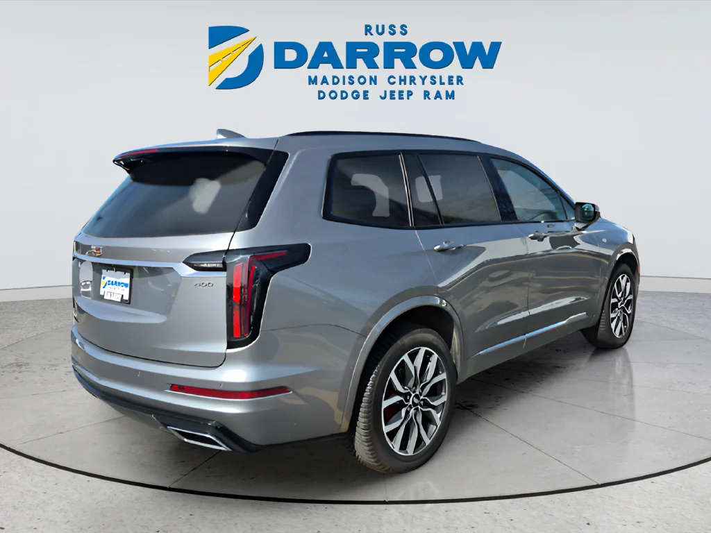 Used 2024  Cadillac Sport image 5