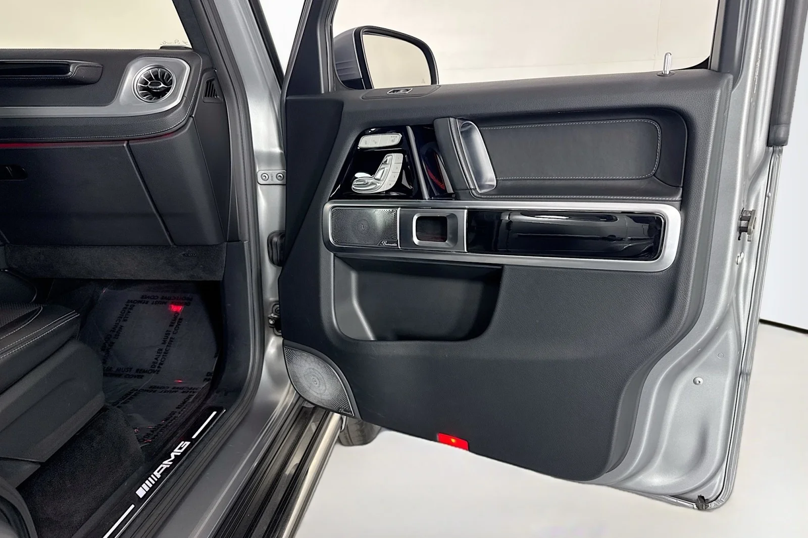 Used 2020 designo Platinum Magno Mercedes-Benz AMG® G 63 4MATIC SUV image 24