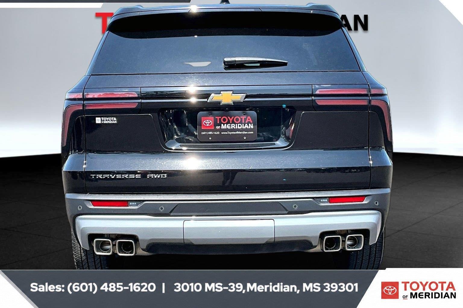 Used 2026 Mosaic Black Metallic Chevrolet AWD LT image 4