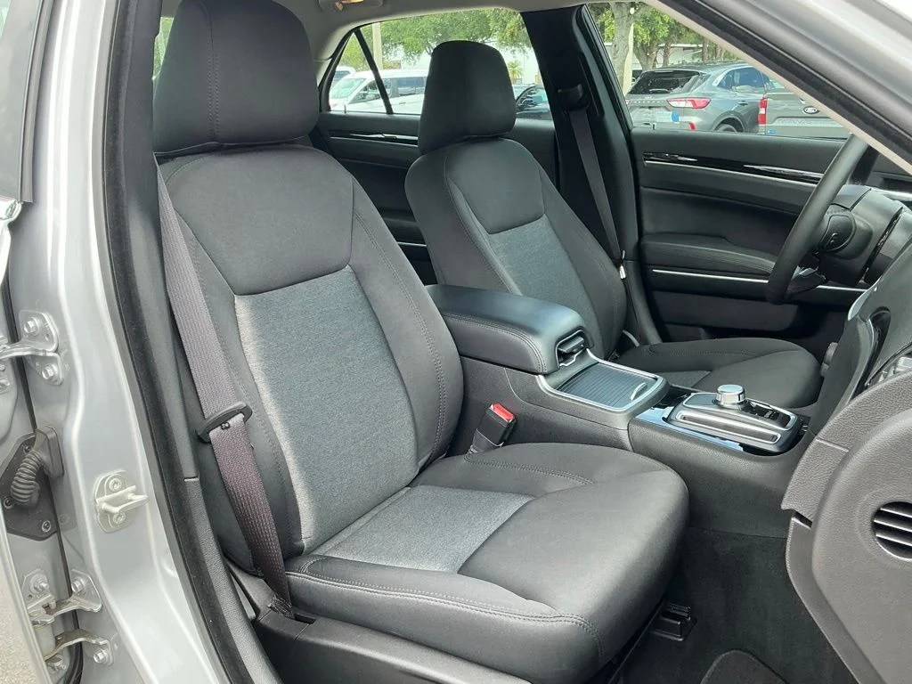 Used 2023 Silver Chrysler Touring image 25