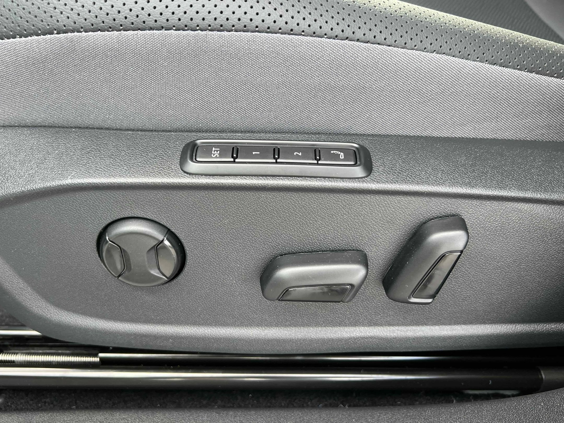 New 2026 Opal White Volkswagen Pro S Plus image 16
