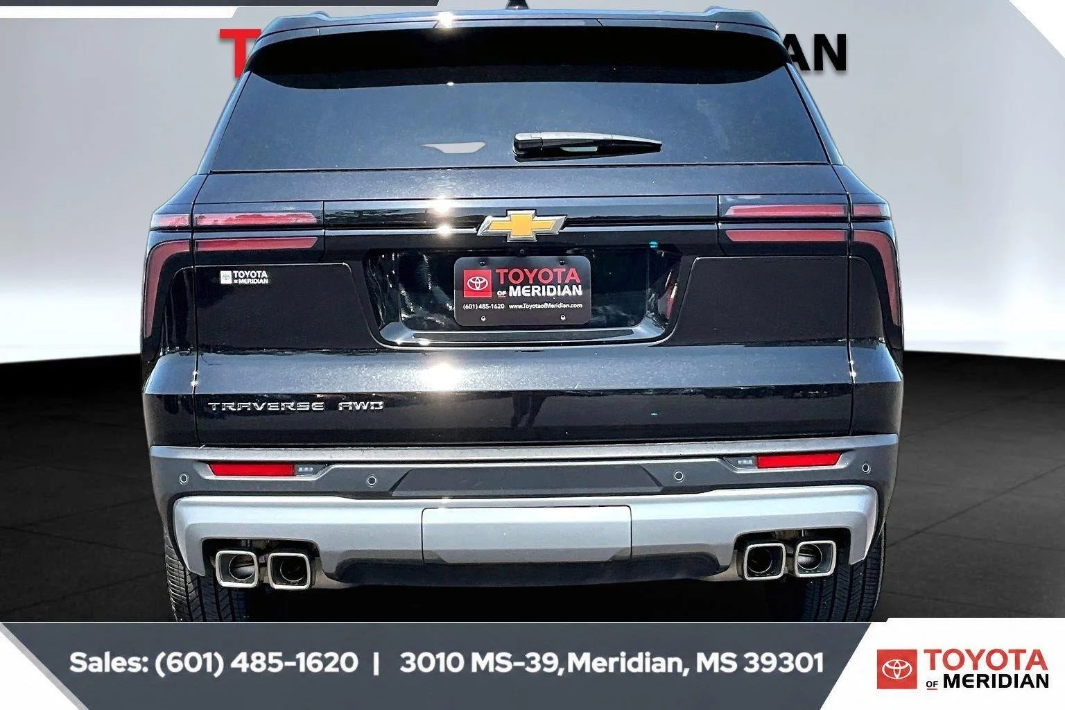 Used 2026 Mosaic Black Metallic Chevrolet AWD LT image 4