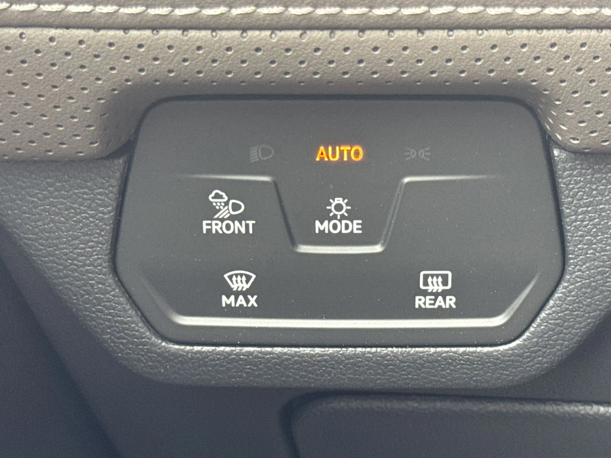 New 2026 Opal White Pearl Volkswagen 2.0T SEL image 13