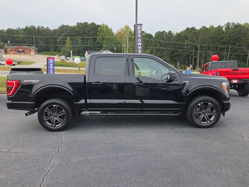 Used 2023  Ford XLT image 4