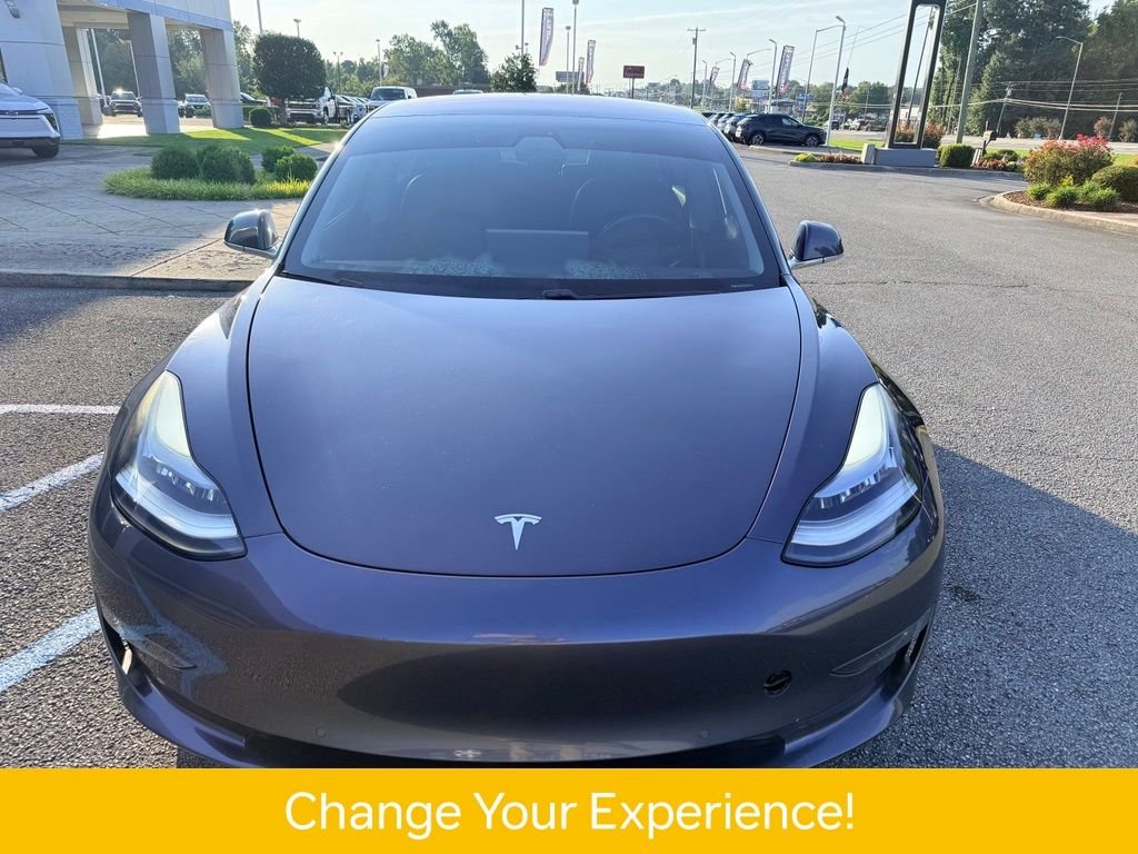 Used 2018  Tesla Long Range image 20