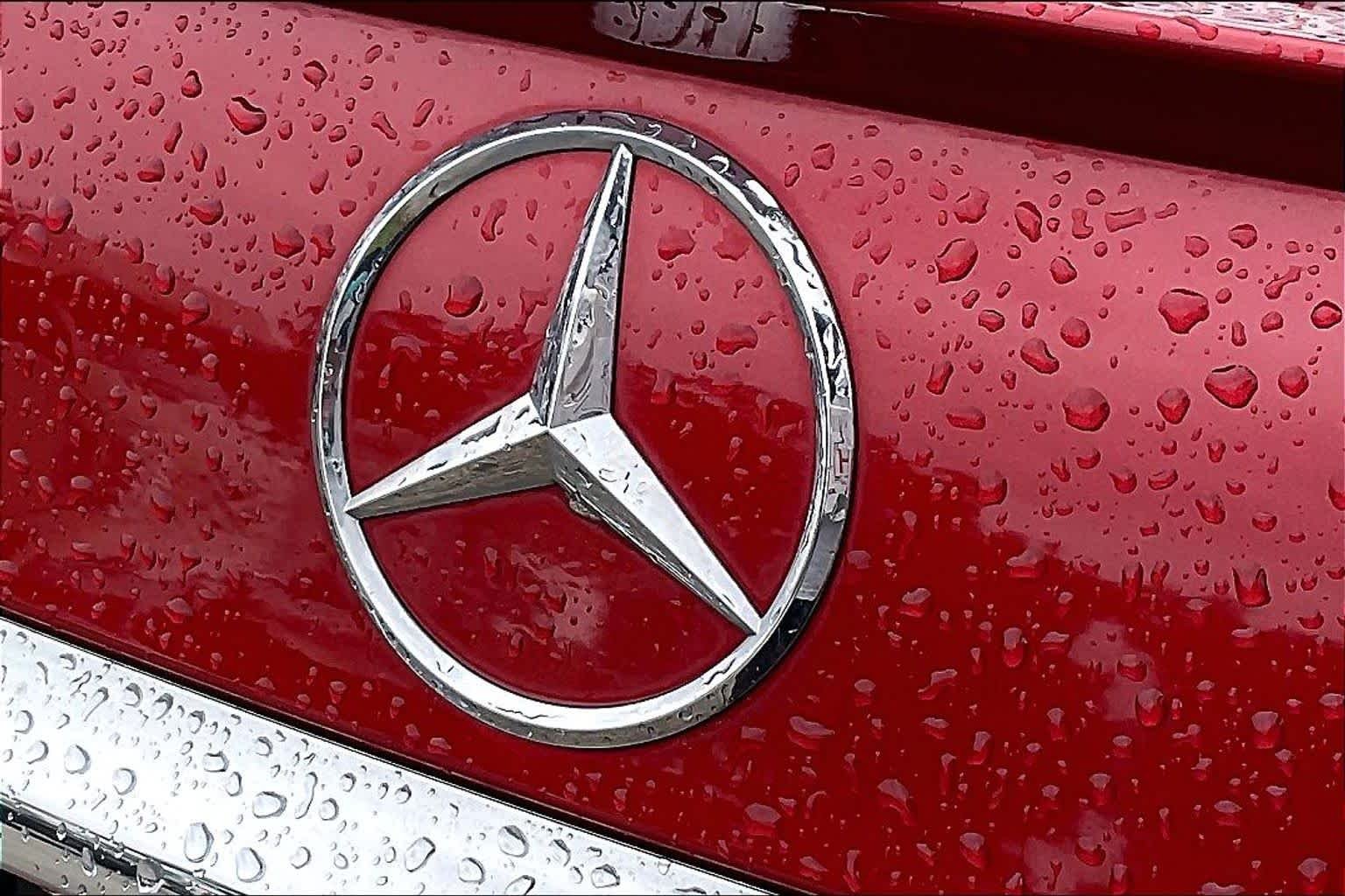 Used 2020 designo Cardinal Red Metallic Mercedes-Benz E 350 image 30