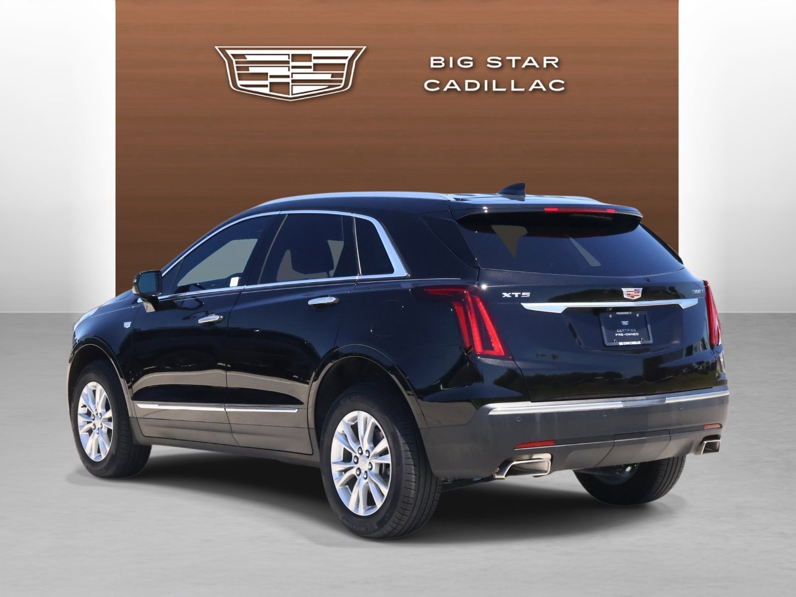 Used 2025 Stellar Black Metallic Cadillac Luxury image 3