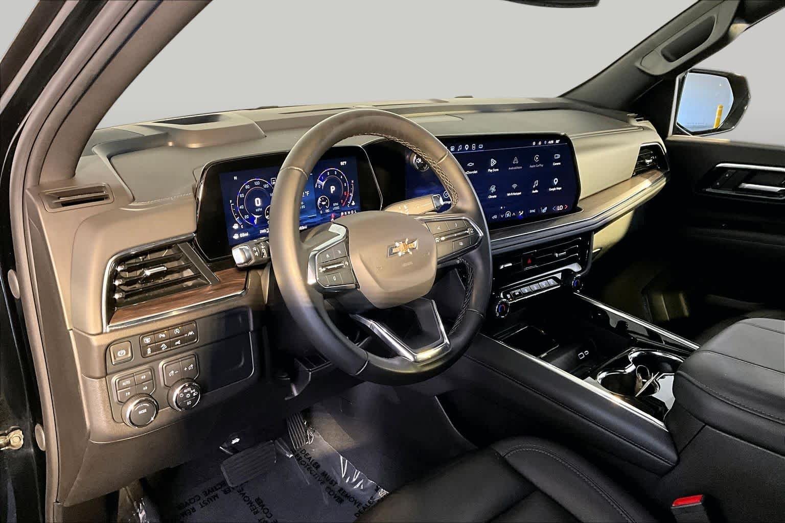Used 2025 Black Chevrolet Z71 image 18