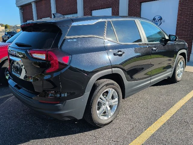 Used 2024 Black GMC SLE image 2