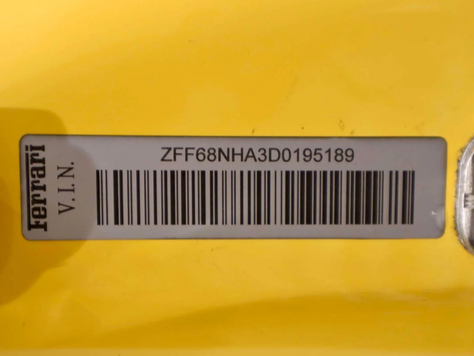 Used 2013 Giallo Modena Ferrari 2dr Conv image 40