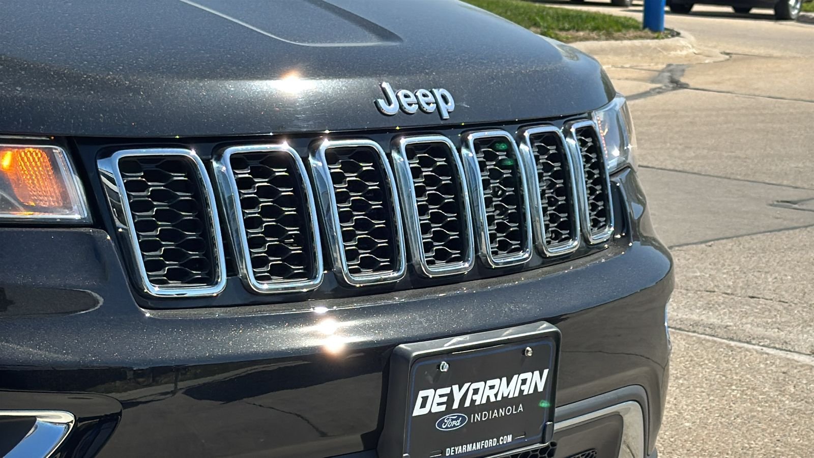 Used 2020 Black Jeep Limited image 3