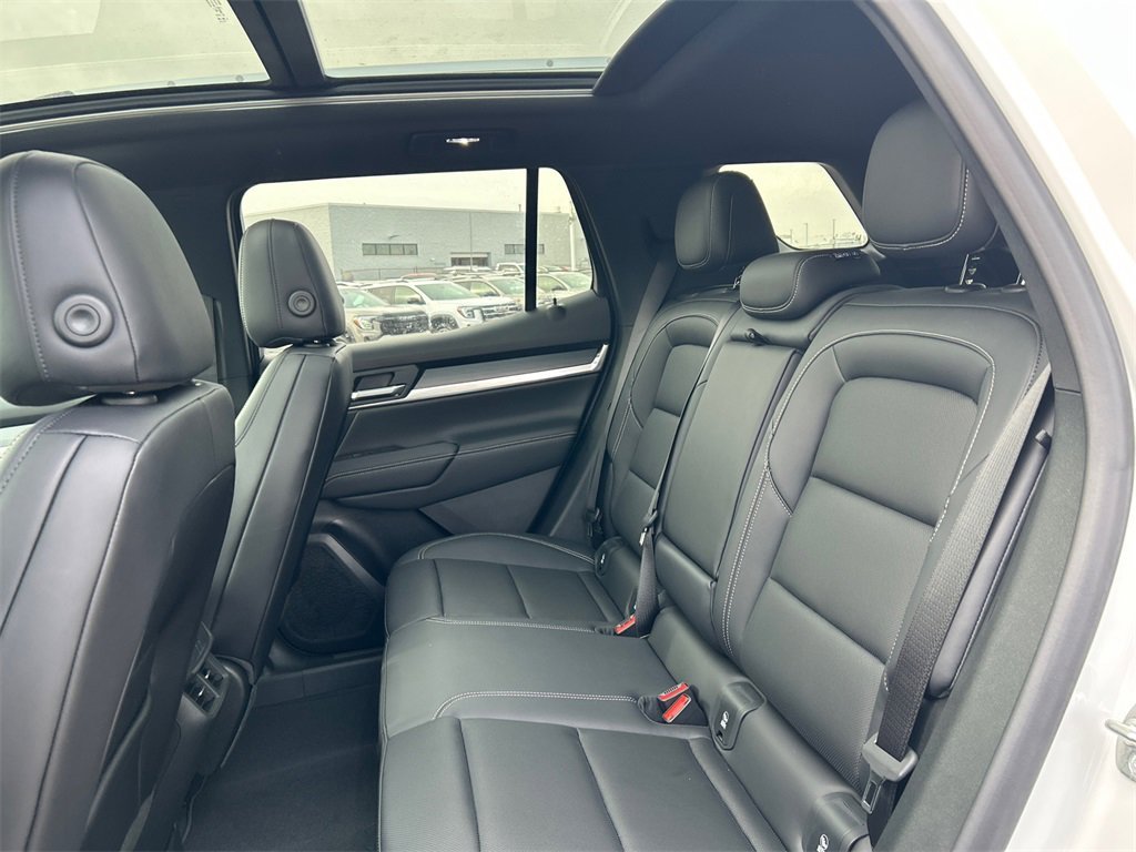 2026 GMC TERRAIN - Image 33