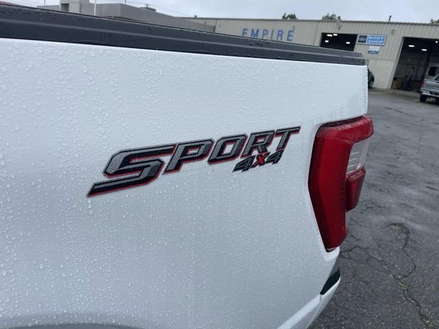 Used 2023 Oxford White Ford Lariat image 12