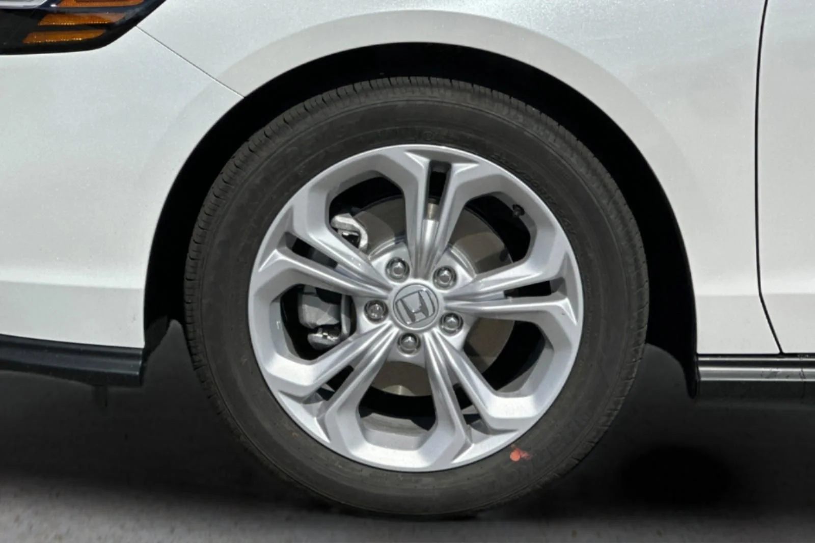 New 2026 Solar Silver Metallic Honda LX image 30