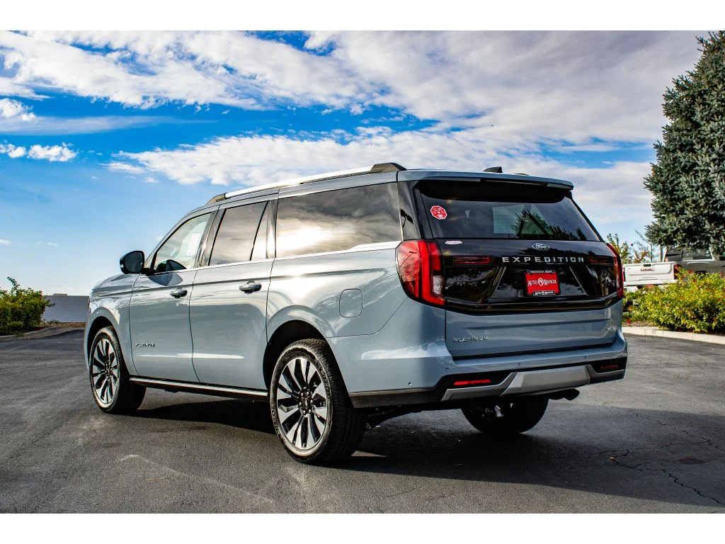 New 2025 Glacier Gray Metallic Tc Ford Platinum image 5