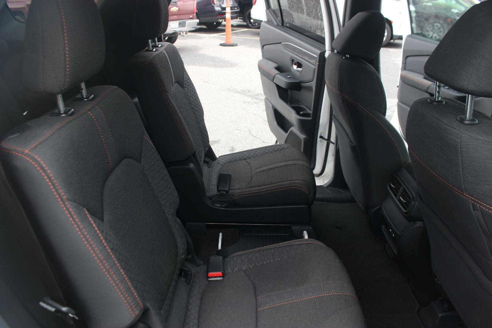 Used 2025 White Honda Sport image 32