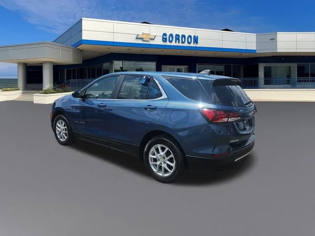 Used 2024 Lakeshore Blue Metallic Chevrolet LT image 3