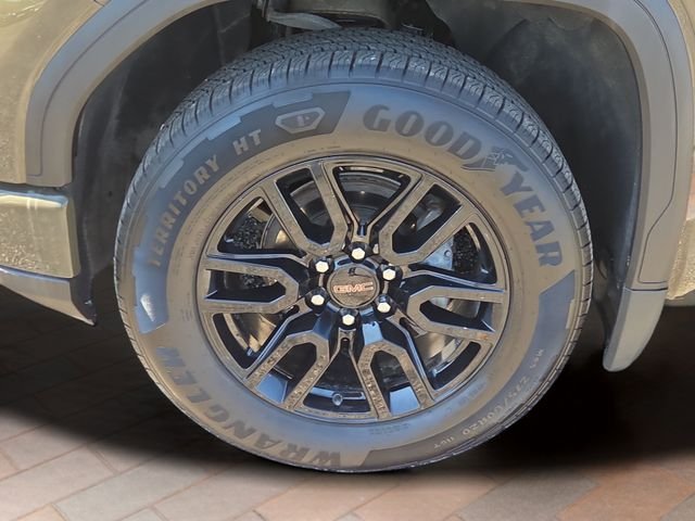 Used 2024 Deep Bronze Metallic GMC Elevation image 26