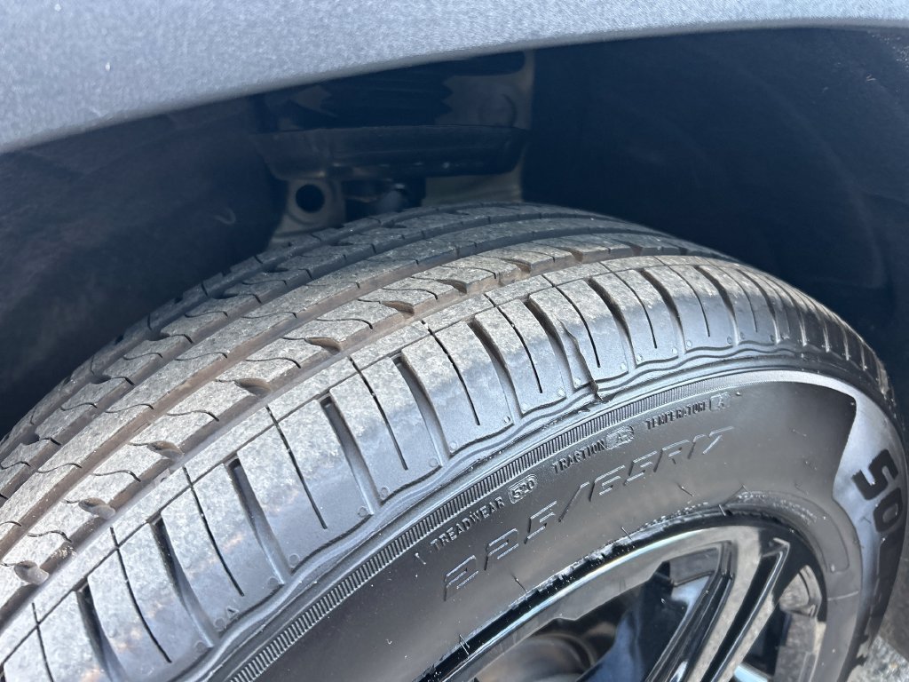 Used 2024 Silver GMC SLE image 12