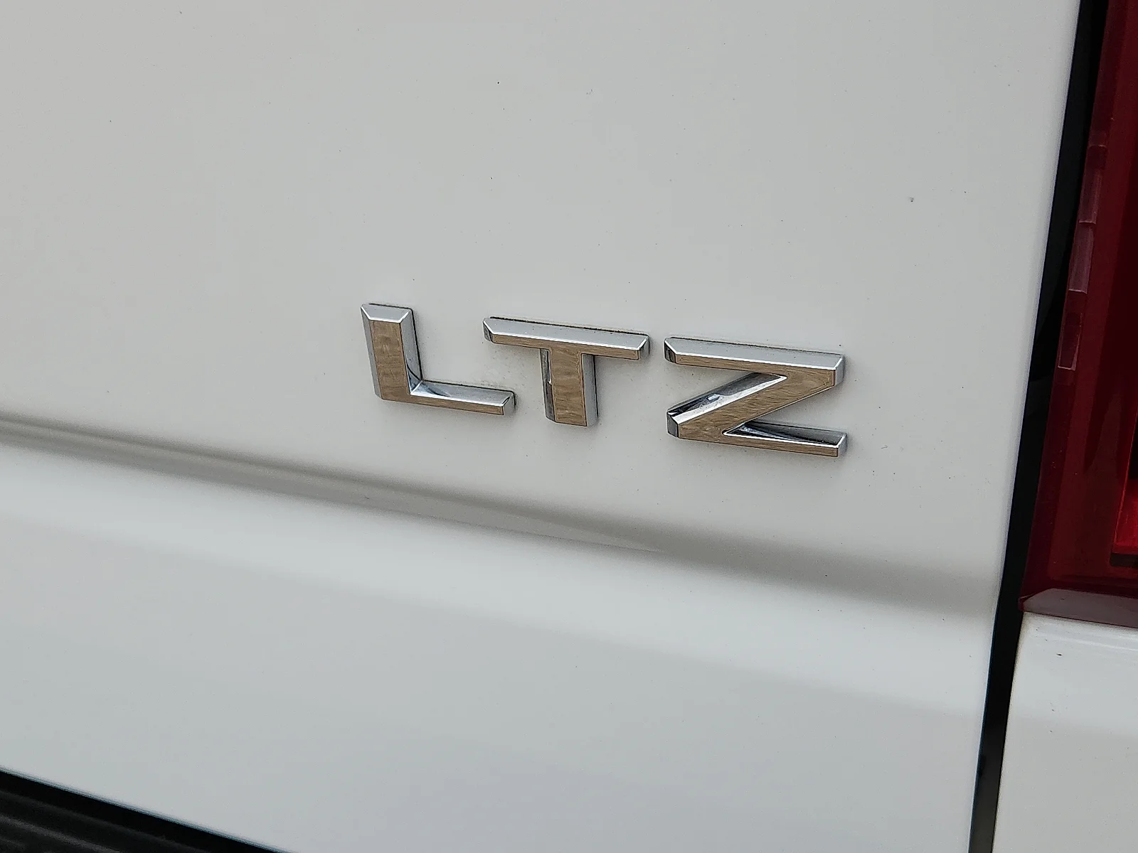2022 Chevrolet Silverado 1500 Limited LTZ - Photo 9