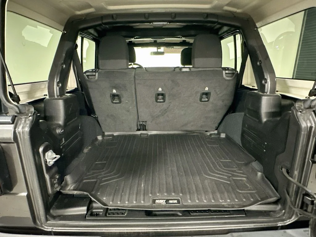 Used 2022 Gray Jeep Unlimited Willys image 25