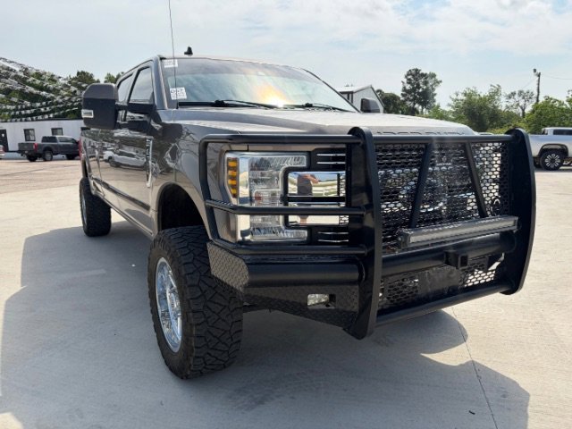 Used 2019 Gray Ford LARIAT image 7