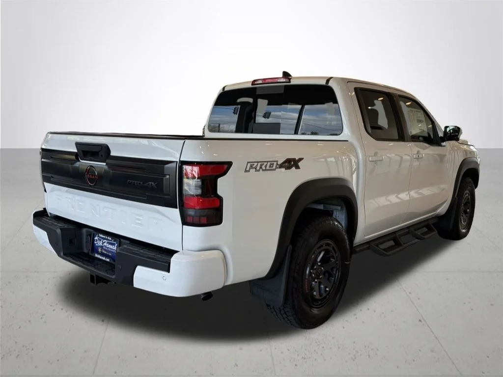 New 2026 White Nissan PRO-4X image 7