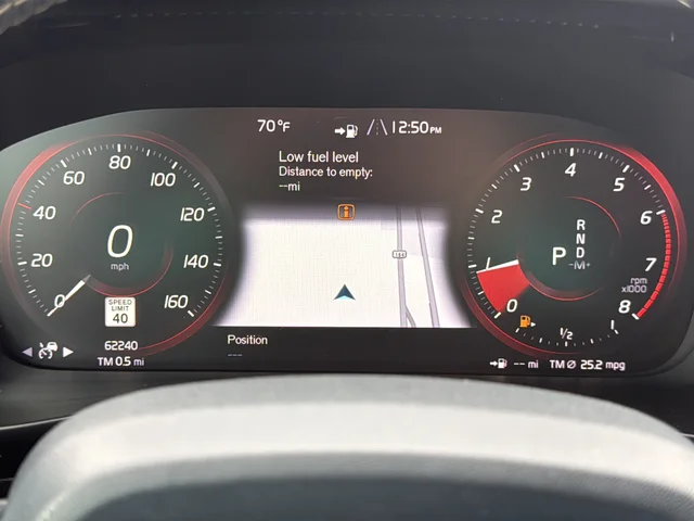 Used 2019 White Volvo R-Design image 22