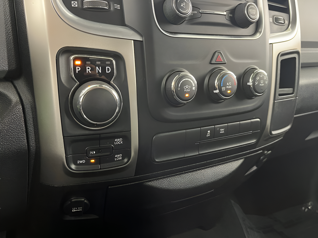 Used 2019 Bright White Clearcoat Ram SLT image 22