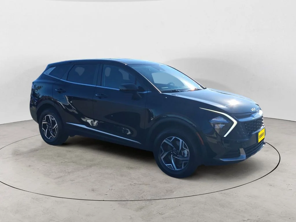 Used 2023 Black Kia LX image 7