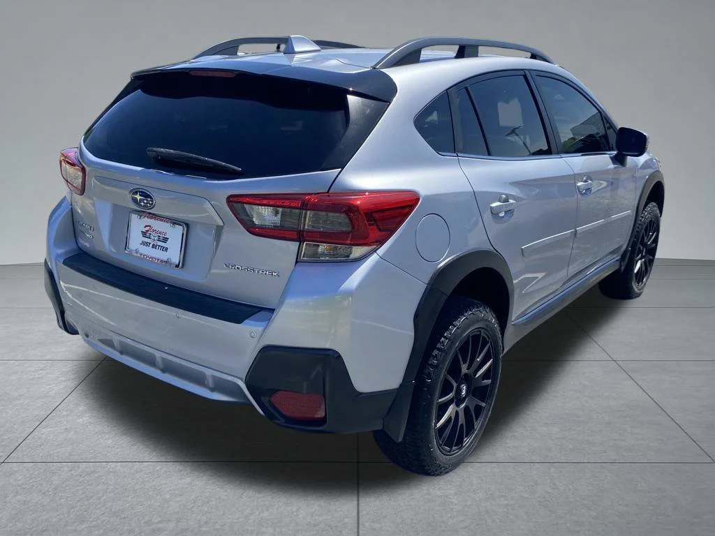 Used 2021 Silver Subaru Limited image 15